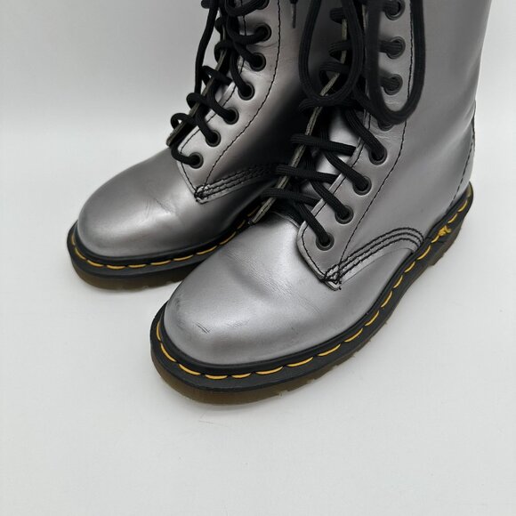 Dr. Martens Silver Lace-Up Combat Boots Youth Size 3 Leather Upper - Picture 2 of 10